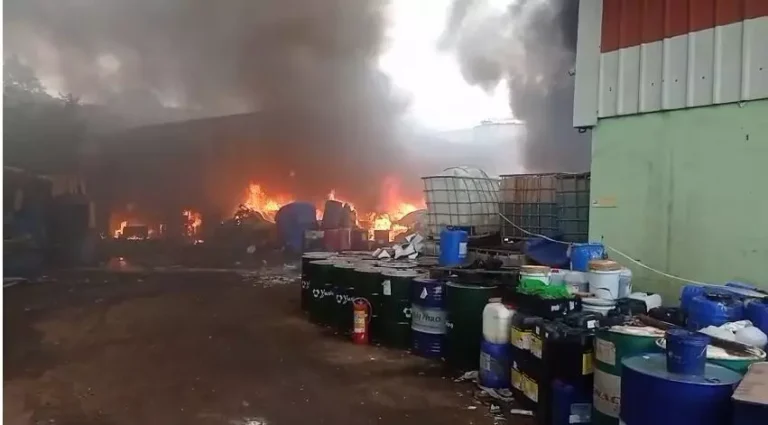 Massive fire breaks out at Vishal Tribotech Oil factory in Anekal Heelalige, no casualties reported