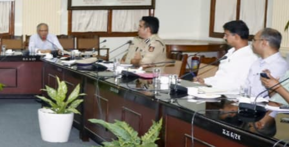 Bangalore Development Review Meeting: Chief Secretary Shalini Rajneesh directs, emphasis on road quality-Godegette relief, traffic management