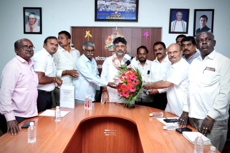 No Contractor can threaten the government: DCM D.K. Shivakumar clarifies | ಗುತ್ತಿಗೆದಾರರ ನೋವು ನಮಗೆ ಅರ್ಥ — ಆದರೆ ಯಾರೂ ಸರ್ಕಾರಕ್ಕೆ ಬೆದರಿಕೆ ಹಾಕಲು ಸಾಧ್ಯವಿಲ್ಲ: ಡಿಸಿಎಂ ಡಿ.ಕೆ. ಶಿವಕುಮಾರ್ ಸ್ಪಷ್ಟನೆ 1 We understand the pain of contractors — but no one can threaten the government: DCM D.K. Shivakumar clarifies