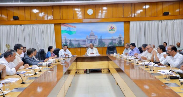 Temporary Break for Karnataka Survey Till October 23; Work to Resume and Conclude by October 31 — Decision Taken in CM Siddaramaiah’s Review Meeting