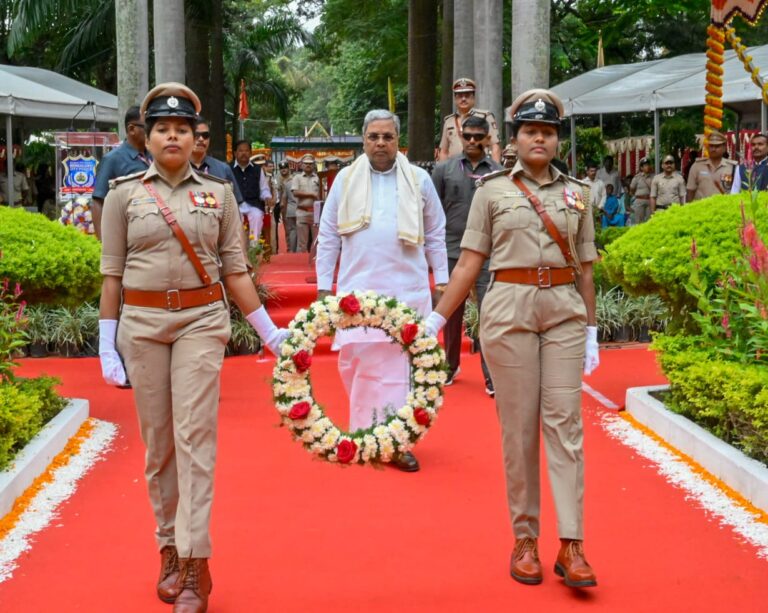 Chief Minister Siddaramaiah Praise Police for Curbing unethical policing: ಅನೈತಿಕ ಪೊಲೀಸ್ ಗಿರಿಗೆ ಕಡಿವಾಣ – ಪೊಲೀಸ್ ಇಲಾಖೆಗೆ ಪ್ರಶಂಸೆ, ಪರಿಶಿಷ್ಟ ಜಾತಿ ಜನರ ರಕ್ಷಣೆಗೆ ಡಿಸಿಆರ್ಇ ಠಾಣೆಗಳು ಬಲಪಡಿಸಲಾಗಿವೆ: ಮುಖ್ಯಮಂತ್ರಿ ಸಿದ್ದರಾಮಯ್ಯ 4 Curbing unethical policing – Praise for the police department, DCRE stations have been strengthened to protect Scheduled Caste people: Chief Minister Siddaramaiah