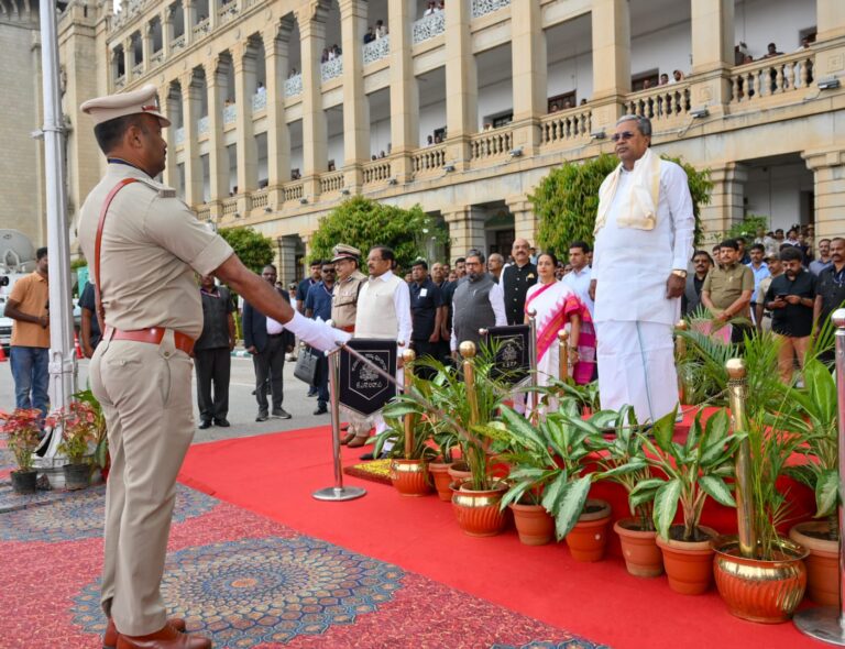 Karnataka government to appeal High Court stay on the ban on RSS procession: ಆರ್ಎಸ್ಎಸ್ ಪಥಸಂಚಲನ ನಿಷೇಧದ ಮೇಲೆ ಹೈಕೋರ್ಟ್ ತಡೆ – ಸರ್ಕಾರದ ನಿರ್ಧಾರವನ್ನು ನಾವು ನ್ಯಾಯಾಲಯದಲ್ಲಿ ಸಮರ್ಥಿಸುತ್ತೇವೆ: ಸಿಎಂ ಸಿದ್ಧರಾಮಯ್ಯ 5 High Court stays ban on RSS procession – We will defend government's decision in court: CM Siddaramaiah