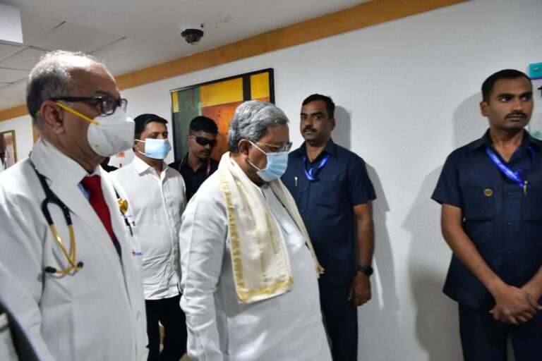 Governor Thaawarchand Gehlot admitted to hospital: ರಾಜ್ಯಪಾಲ ಥಾವರ್ಚಂದ್ ಗೆಹ್ಲೋಟ್ ಆಸ್ಪತ್ರೆಗೆ ದಾಖಲು — ಸಿಎಂ ಸಿದ್ದರಾಮಯ್ಯ ಭೇಟಿಯಾಗಿ ಶೀಘ್ರ ಗುಣಮುಖರಾಗಲಿ ಎಂದು ಹಾರೈಕೆ 2 Governor Thaawarchand Gehlot admitted to hospital