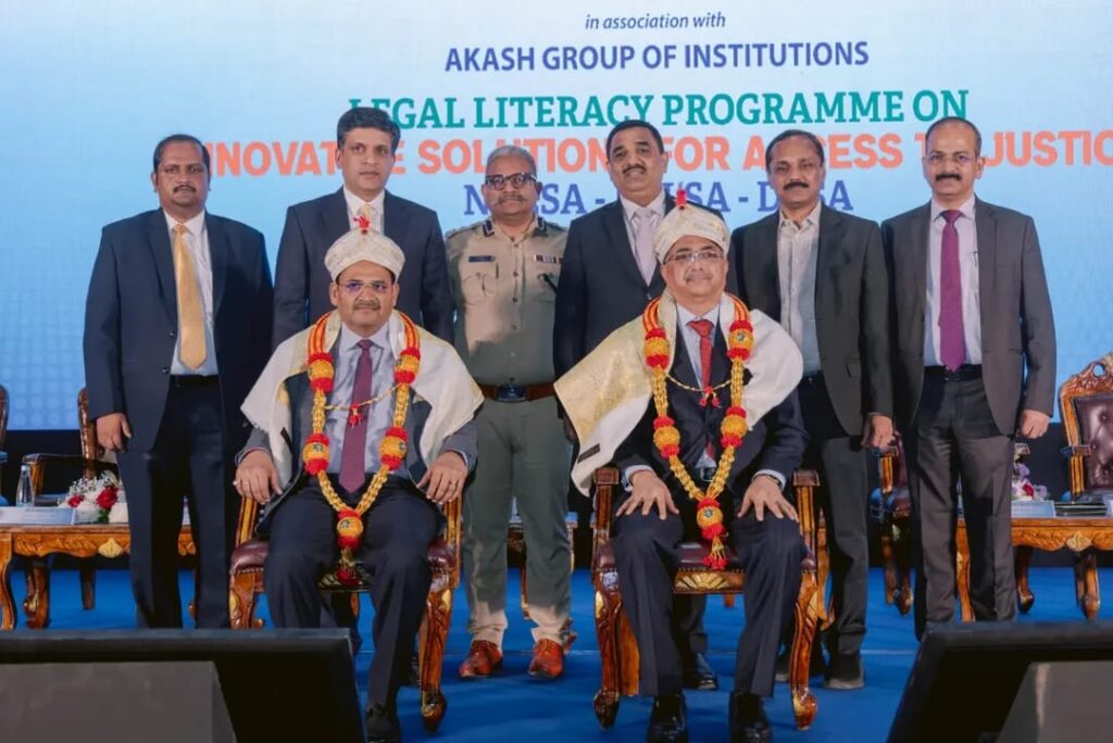 Justice is a service to the masses: ನ್ಯಾಯ ಎನ್ನುವುದು ಸಂಘರ್ಷ ಅಲ್ಲ ಬದಲಾಗಿ ಜನಸಾಮಾನ್ಯರಿಗೆ ಸೇವೆ ಒಗಿಸುವುದೇ ನ್ಯಾಯ 2 IMG 20251031 WA0206