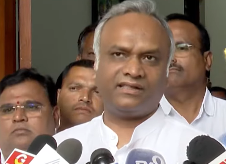 “I can’t be silenced by threat calls” — Priyanka Kharge’s statement is a political earthquake, BJP hits back: ‘This is a publicity gimmick!’