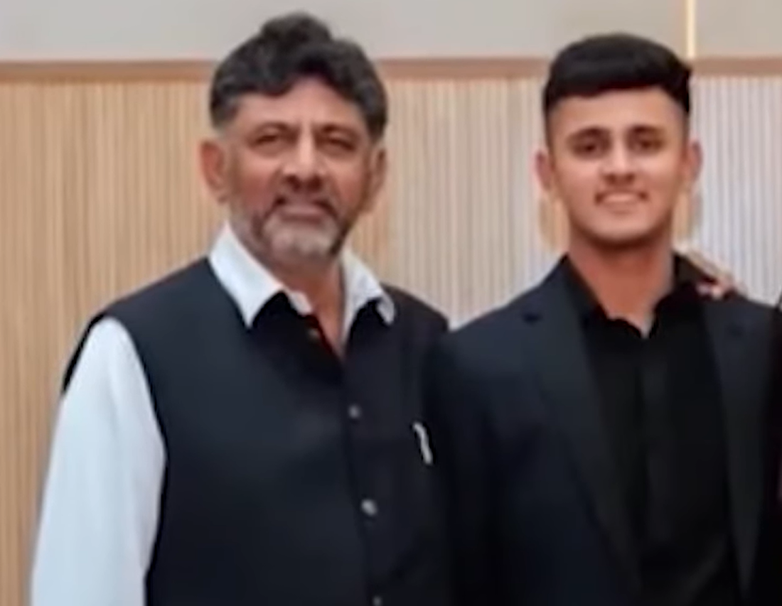 “My son Akash is studying law — no politics!” says D.K. Shivakumar: “ನನ್ನ ಮಗ ಆಕಾಶ್ ಕಾನೂನು ಓದುತ್ತಿದ್ದಾನೆ — ರಾಜಕೀಯ ಬೇಡ!” ಎಂದು ಡಿ.ಕೆ. ಶಿವಕುಮಾರ್; ಜೆನ್ Z ಪೀಳಿಗೆಯ ಪುತ್ರ ನ್ಯಾಯಾಲಯದ ದಾರಿ ಹಿಡಿದ ಕಥೆ 1 “My son Akash is studying law — no politics!” says D.K. Shivakumar; The story of a Gen Z son who ended up in court