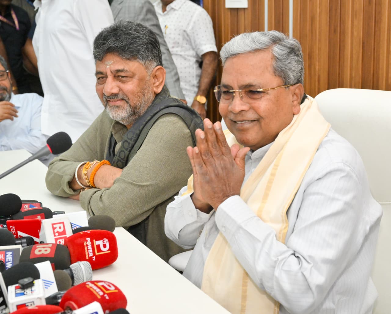 CM-DCM joint press meet after breakfast meeting: Leadership change opens up speculation, Congress sends message of unity