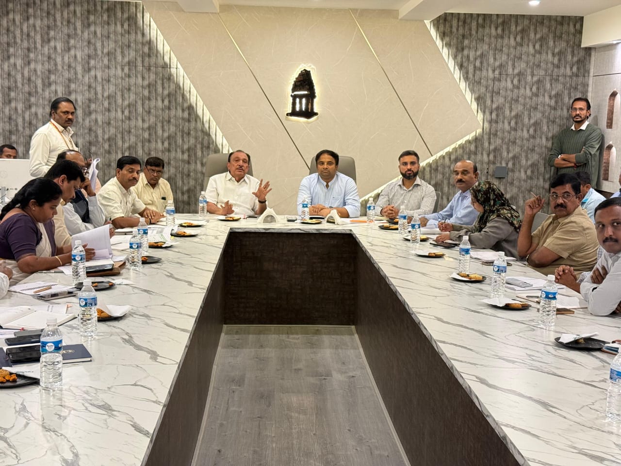 “Strict action will be taken if bogus accounts are created on government land”: MLA Krishnappa directs in Vijayanagara constituency meeting