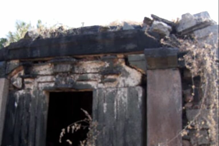 Suspicion of treasure hunt near ancient Basaveshwara temple in Lakkundi, villagers worried