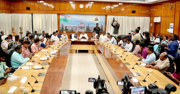 Modi government is trying to destroy the rural economy: Siddaramaiah's outcry over the cancellation of MNREGA