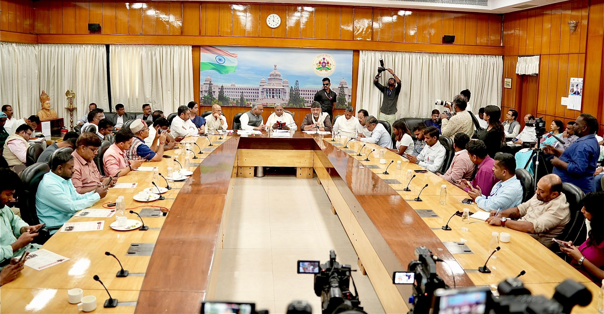 Modi government is trying to destroy the rural economy: Siddaramaiah's outcry over the cancellation of MNREGA