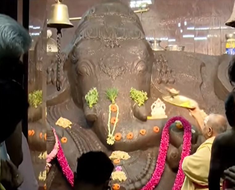 Devotion to start 2026: Devotees throng temples in Bangalore-Mysore from dawn