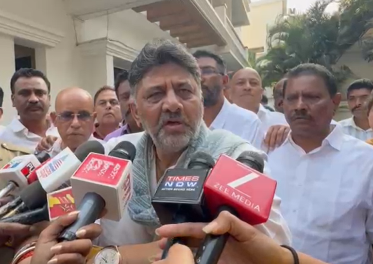 All 140 MLAs and CM are in my support: DK Shivakumar silent on leadership debate