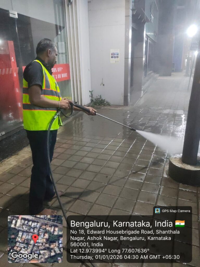 Clean Bengaluru on the first morning of the New Year: Record work to remove 9 tons of waste