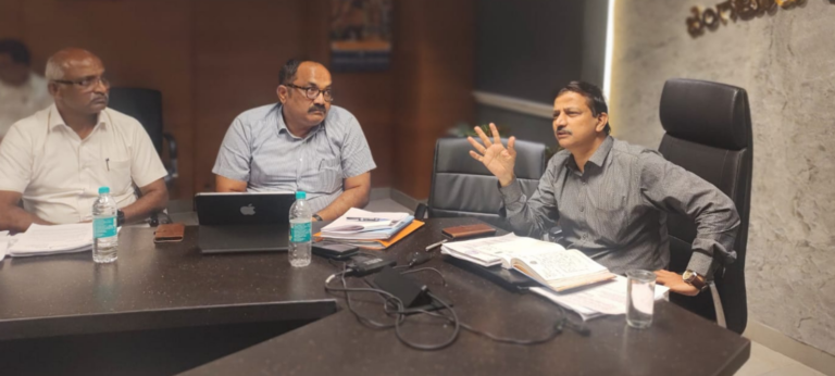 Action taken to clear encroachments on Sarakki Lake after High Court order