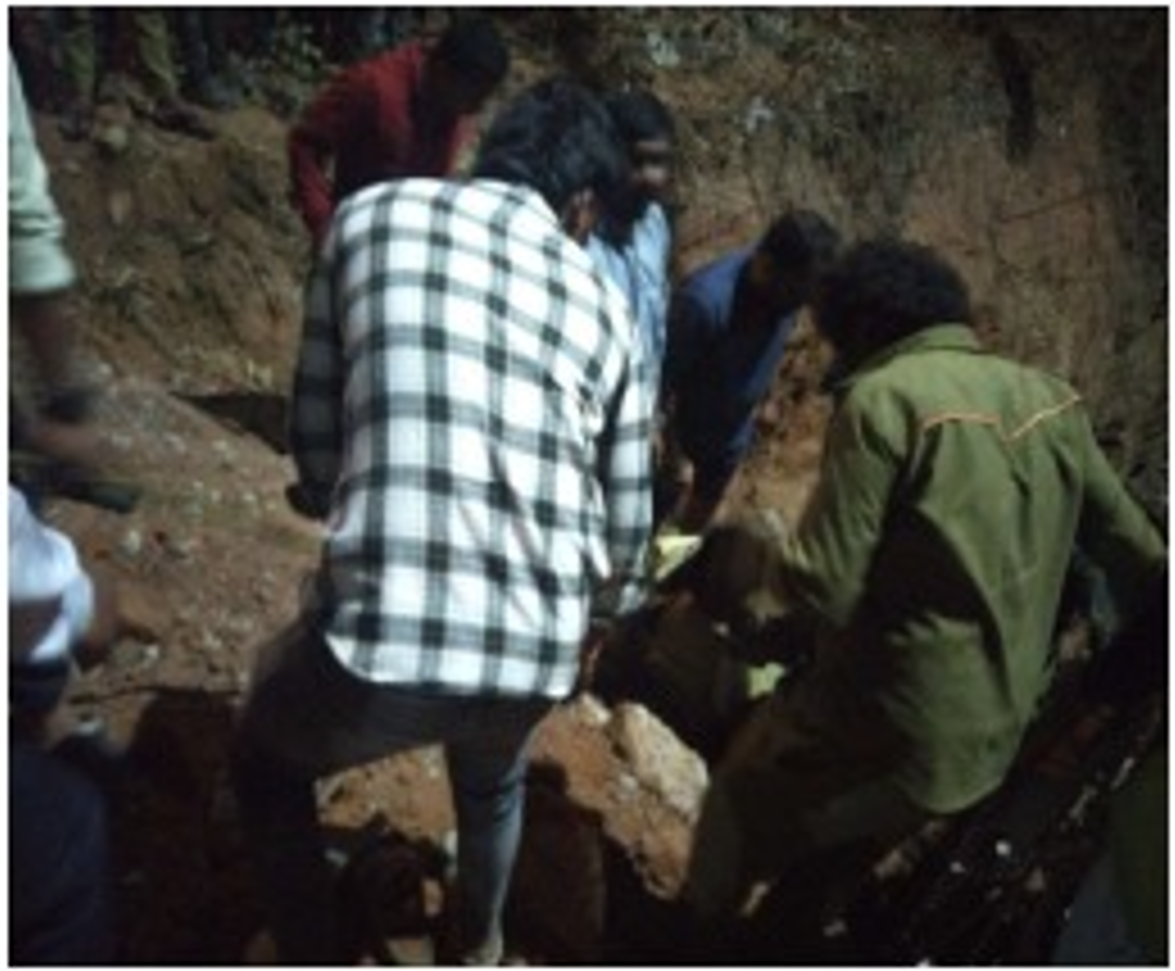 Woman falls into 25-foot deep well, rescued: Chandra Layout police take swift action