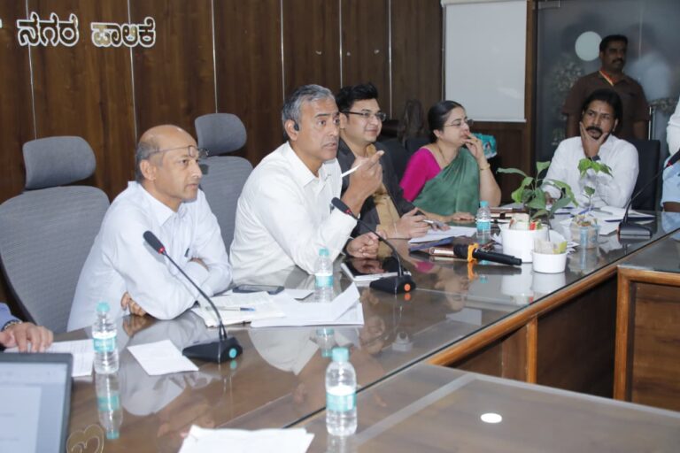 Mandatory wet and dry waste bins in buildings above 3 floors; Maheshwar Rao instructs to issue circular in Bengaluru East