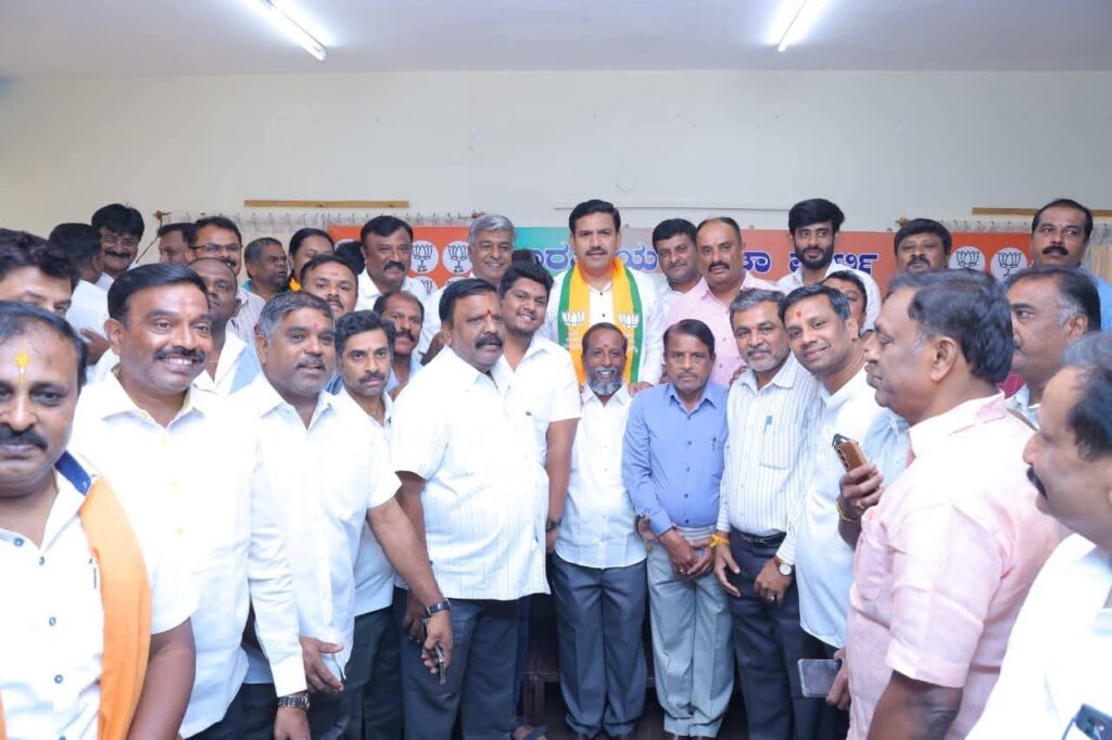 Bhavurao Deshpande Jayanti celebrated at Bengaluru BJP office