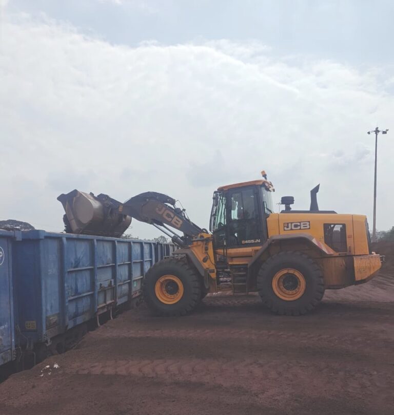 ದಕ್ಷಿಣ ಪಶ್ಚಿಮ ರೈಲ್ವೆ ದೇಶದ ಬೆಳವಣಿಗೆಯ ಎಂಜಿನ್ ಆಗ್ತಿದೆಯಾ? 2025–26 ಅಂಕಿ-ಅಂಶಗಳು ದೊಡ್ಡ ಚಿತ್ರ ತೋರಿಸುತ್ತಿವೆ