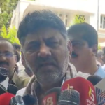“ನನ್ನ ಮತ್ತು ಸಿದ್ದರಾಮಯ್ಯ ನಡುವೆ ಗುಂಪು ಎಲ್ಲಿದೆ?”: ಮಾಧ್ಯಮ ವರದಿಗಳ ವಿರುದ್ಧ ಡಿಕೆ ಶಿವಕುಮಾರ್ ತಿರುಗೇಟು