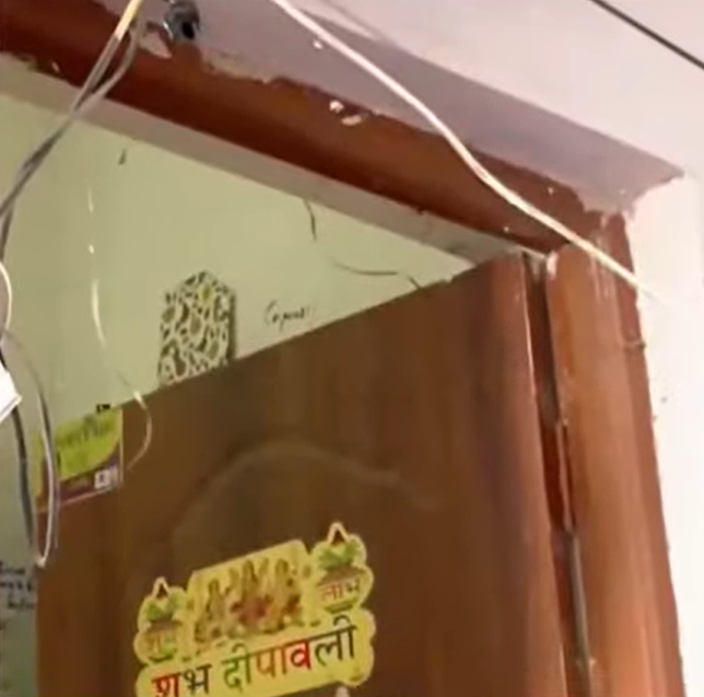 ಬೆಂಗಳೂರು ಆಡುಗೋಡಿಯಲ್ಲಿ ಯುವತಿ ನಿಗೂಢ ಸಾವು: ಕೊಲೆಯಾ ಆತ್ಮಹತ್ಯೆಯಾ? ತನಿಖೆ ಆರಂಭ