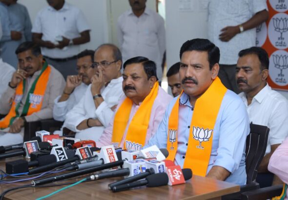 ರಾಜ್ಯದ ಆರ್ಥಿಕ ಸ್ಥಿತಿ ವಿವಾದ: ಸಿದ್ದರಾಮಯ್ಯ ಸರ್ಕಾರದ ಮೇಲೆ ಬಿಜೆಪಿ ತೀವ್ರ ದಾಳಿ, ಶ್ವೇತಪತ್ರ ಬಿಡುಗಡೆಗೆ ಒತ್ತಾಯ