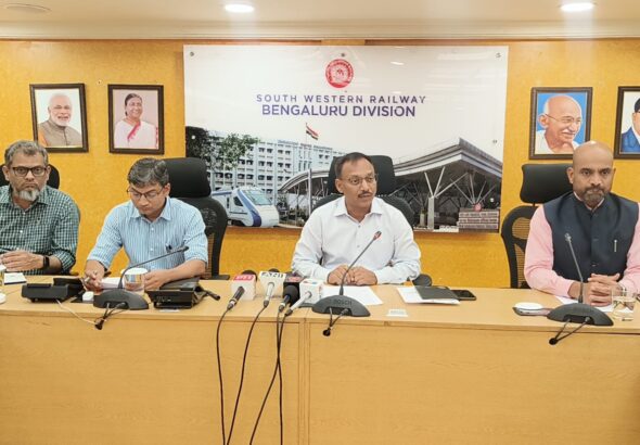 ಬೆಂಗಳೂರು ರೈಲ್ವೆ ವಿಭಾಗ ಡಿಜಿಟಲ್ ಕ್ರಾಂತಿಯ ದಾರಿಗೆ: ದಾಖಲೆ ಆದಾಯ, ವೇಗದ ರೈಲುಗಳು, ಸ್ಮಾರ್ಟ್ ಸೇವೆಗಳ ಸಾಧನೆ