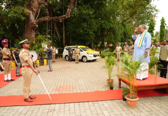 ಸಂಪುಟ ಪುನರ್ರಚನೆ ಚರ್ಚೆ ನಡುವೆ: ನವದೆಹಲಿಗೆ ಶಾಸಕರ ಭೇಟಿ ತಪ್ಪಲ್ಲ ಎಂದ ಸಿದ್ದರಾಮಯ್ಯ