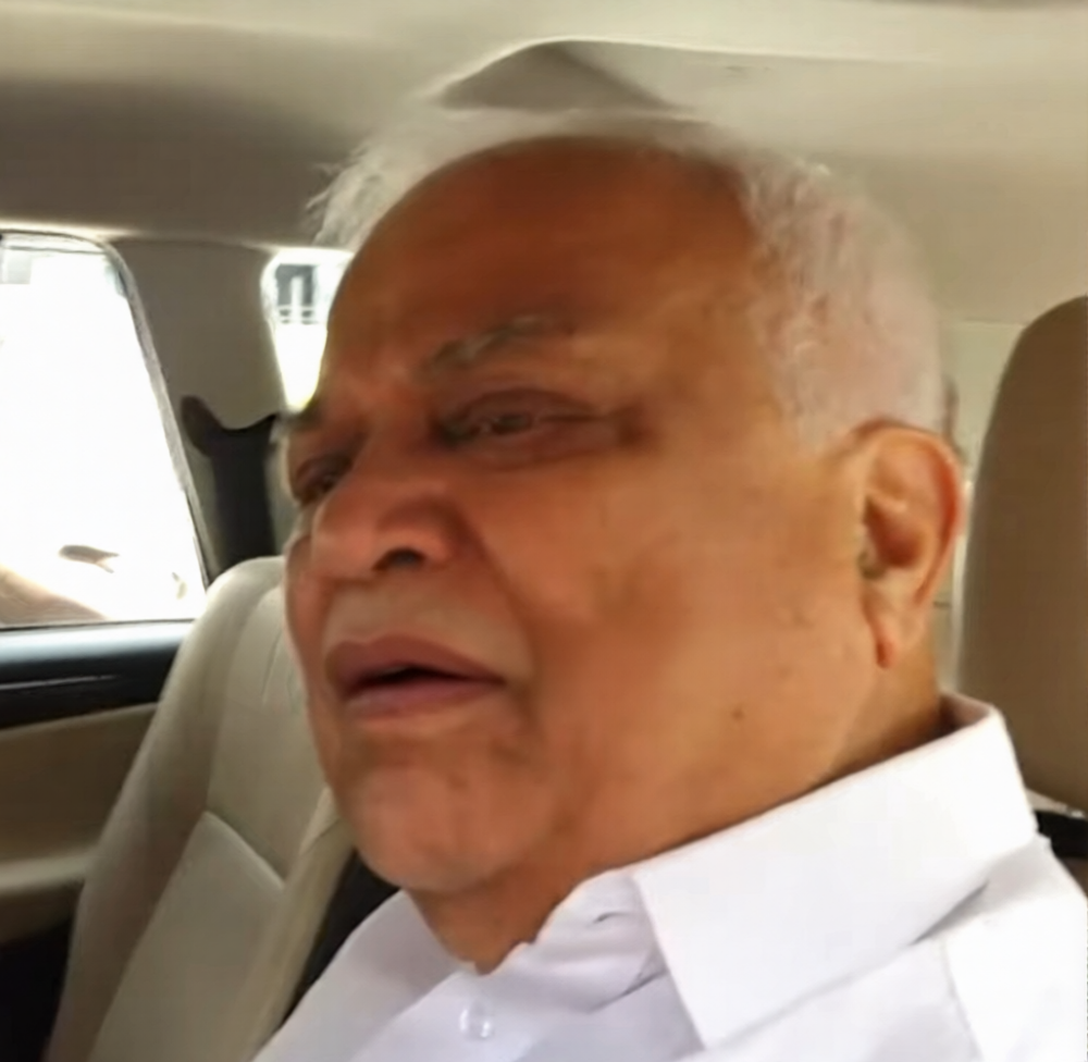 ಸಿದ್ದರಾಮಯ್ಯ ರಾಜೀನಾಮೆ ನಿರ್ಧಾರ ಕೈಗೊಂಡಿದ್ದಾರೆ: ಕಾಂಗ್ರೆಸ್ ಶಾಸಕ ಆರ್.ವಿ. ದೇಶಪಾಂಡೆ ಹೇಳಿಕೆ