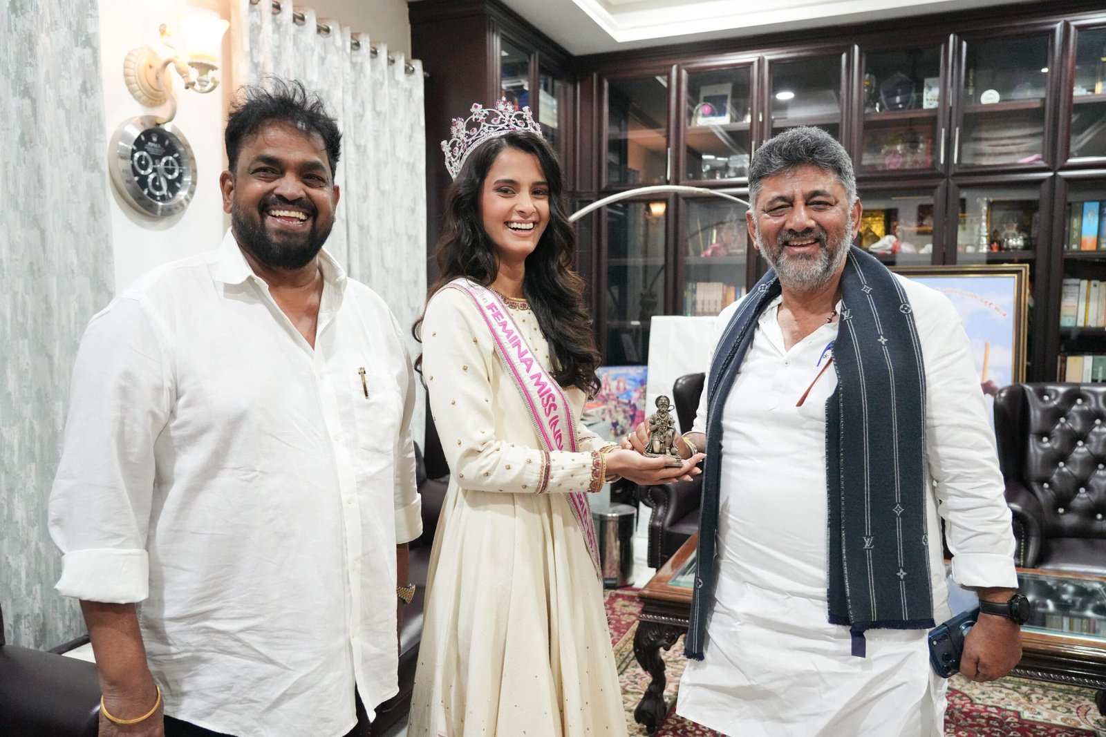 ಫೆಮಿನಾ ಮಿಸ್ ಇಂಡಿಯಾ ವರ್ಲ್ಡ್ 2026 ವಿಜೇತೆ ಸಾಧ್ವಿ ಸತೀಶ್ ಸೈಲ್ ಡಿಕೆ ಶಿವಕುಮಾರ್ ಭೇಟಿ