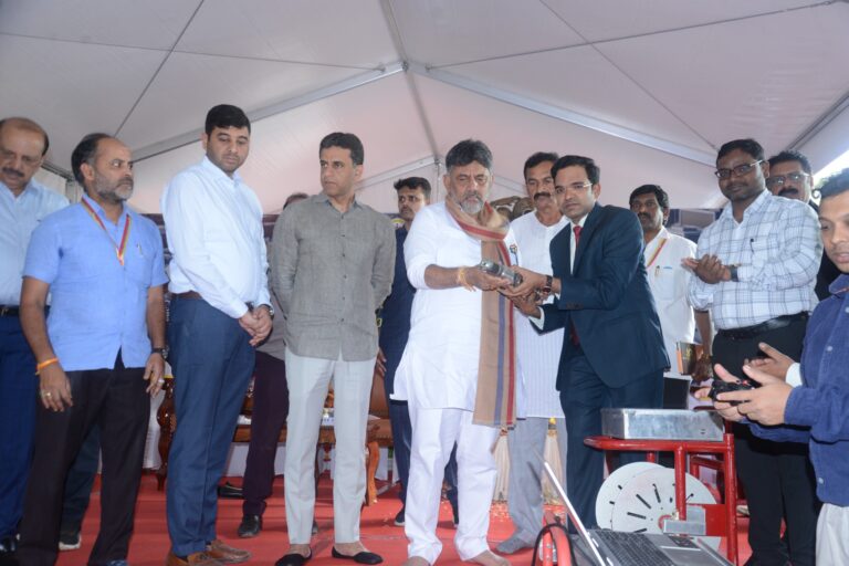 ರೋಬೋಟಿಕ್ ತಂತ್ರಜ್ಞಾನದಿಂದ 399 ಕಡೆ ರಸ್ತೆ ಅಗೆಯುವುದನ್ನು ತಪ್ಪಿಸಿದ ಜಲಮಂಡಳಿ; ಬೆಂಗಳೂರು ಸಂಚಾರ ದಟ್ಟಣೆಗೆ ದೊಡ್ಡ ಮಟ್ಟದ ಪರಿಹಾರ