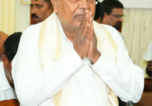 ಪೆಟ್ರೋಲ್, ಡೀಸೆಲ್ ದರ ಏರಿಸುವುದು ಕೇಂದ್ರ; ಕಡಿಮೆ ಮಾಡಬೇಕೆಂದು ರಾಜ್ಯವನ್ನು ಪ್ರಶ್ನಿಸುತ್ತಾರೆ: ಸಿಎಂ ಸಿದ್ದರಾಮಯ್ಯ