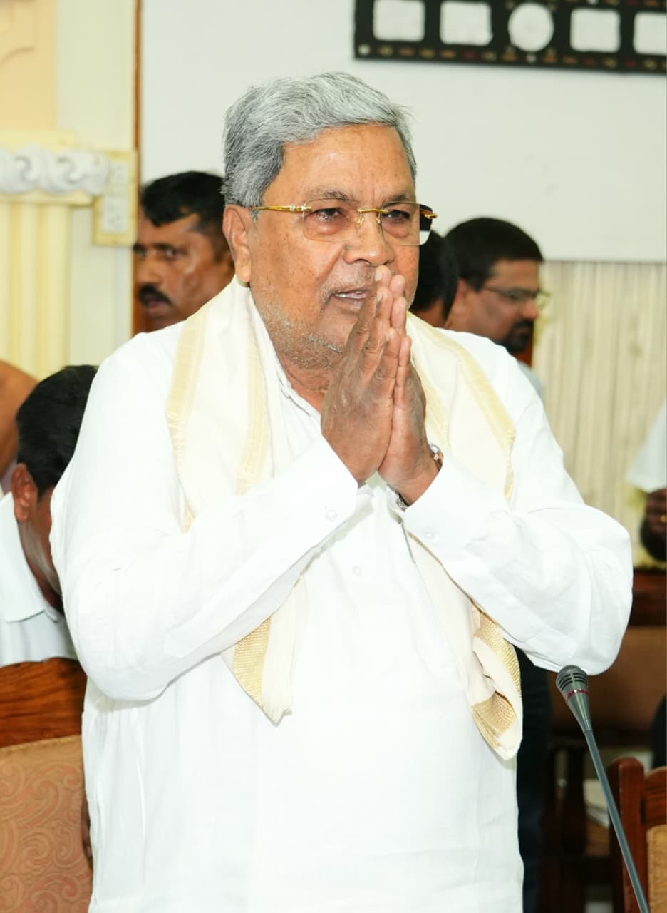 ಪೆಟ್ರೋಲ್, ಡೀಸೆಲ್ ದರ ಏರಿಸುವುದು ಕೇಂದ್ರ; ಕಡಿಮೆ ಮಾಡಬೇಕೆಂದು ರಾಜ್ಯವನ್ನು ಪ್ರಶ್ನಿಸುತ್ತಾರೆ: ಸಿಎಂ ಸಿದ್ದರಾಮಯ್ಯ