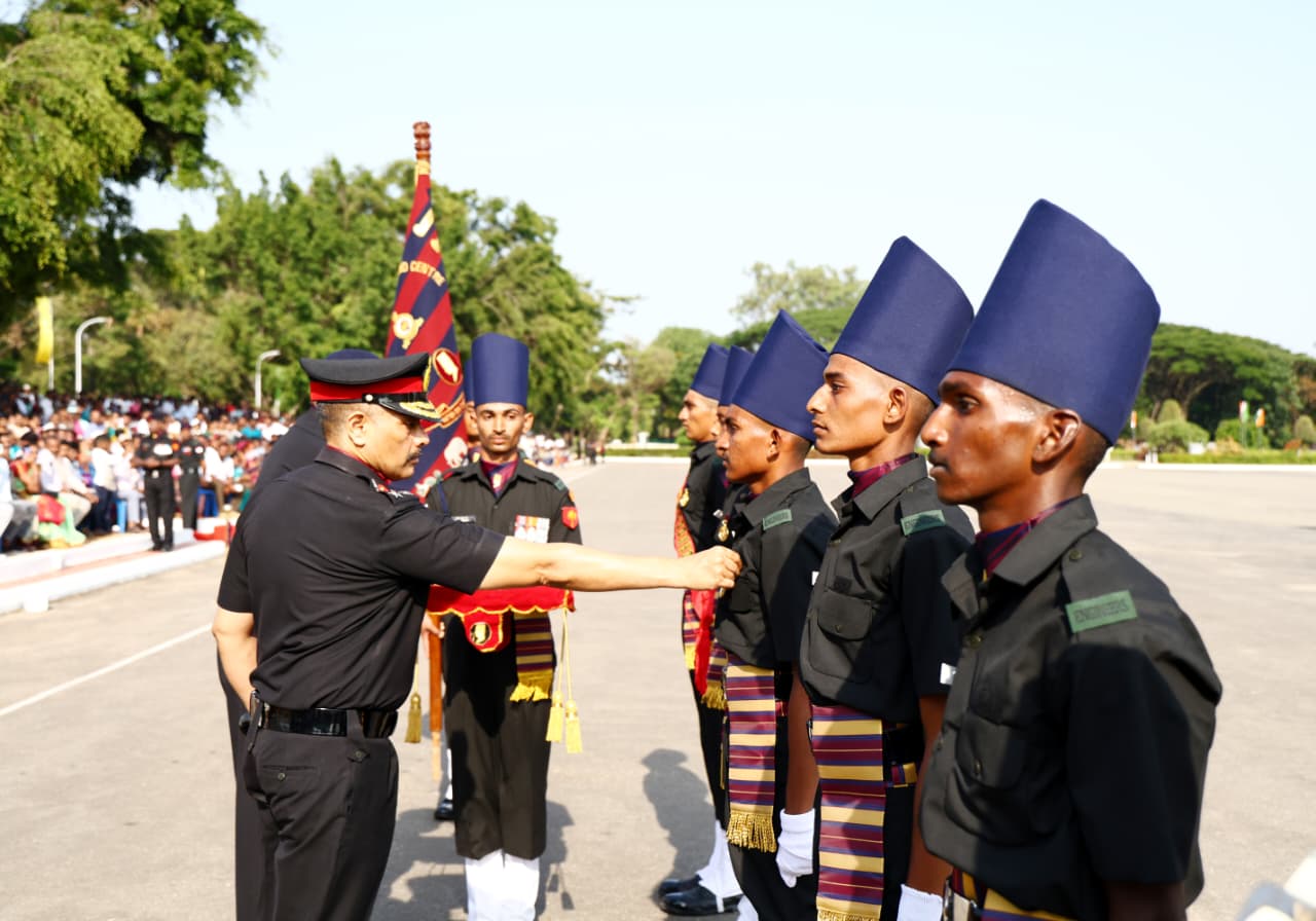 ಬೆಂಗಳೂರಿನ ಮದ್ರಾಸ್ ಸ್ಯಾಪರ್ಸ್ ಕೇಂದ್ರದಿಂದ 2,181 ಅಗ್ನಿವೀರರ ಭವ್ಯ ಪಾಸಿಂಗ್ ಔಟ್ ಪರೇಡ್