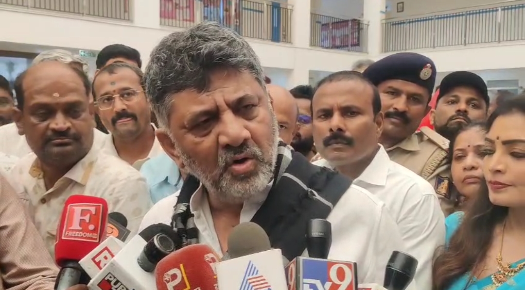 ರಿಯಲ್ ಎಸ್ಟೇಟ್ ಮೂಲಕ ಆಸ್ತಿ ಮಾಡಿಕೊಂಡಿರುವುದು ಕುಮಾರಸ್ವಾಮಿ ಕುಟುಂಬ: ಡಿಕೆ ಶಿವಕುಮಾರ್ ತಿರುಗೇಟು