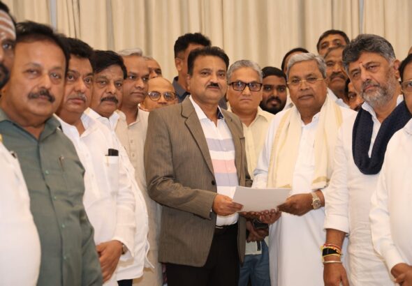 ಹೈಕಮಾಂಡ್ ಸೂಚನೆ ಬಳಿಕ ಸಿಎಂ ಸ್ಥಾನಕ್ಕೆ ಸಿದ್ದರಾಮಯ್ಯ ರಾಜೀನಾಮೆ; ರಾಜ್ಯಪಾಲರ ಕಾರ್ಯದರ್ಶಿಗೆ ಪತ್ರ ಸಲ್ಲಿಕೆ