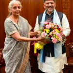 ನಗರ ಮೂಲಸೌಕರ್ಯ, ನೀರಾವರಿ ಮತ್ತು ರಸ್ತೆ ಜಾಲ ಅಭಿವೃದ್ಧಿಗೆ ಹೆಚ್ಚಿನ ಅನುದಾನದ ಮೂಲಕ ಸಹಕಾರ ನೀಡಿ: ಕೇಂದ್ರ ವಿತ್ತ ಸಚಿವರಿಗೆ ಸಿಎಂ ಡಿ.ಕೆ. ಶಿವಕುಮಾರ್ ಮನವಿ