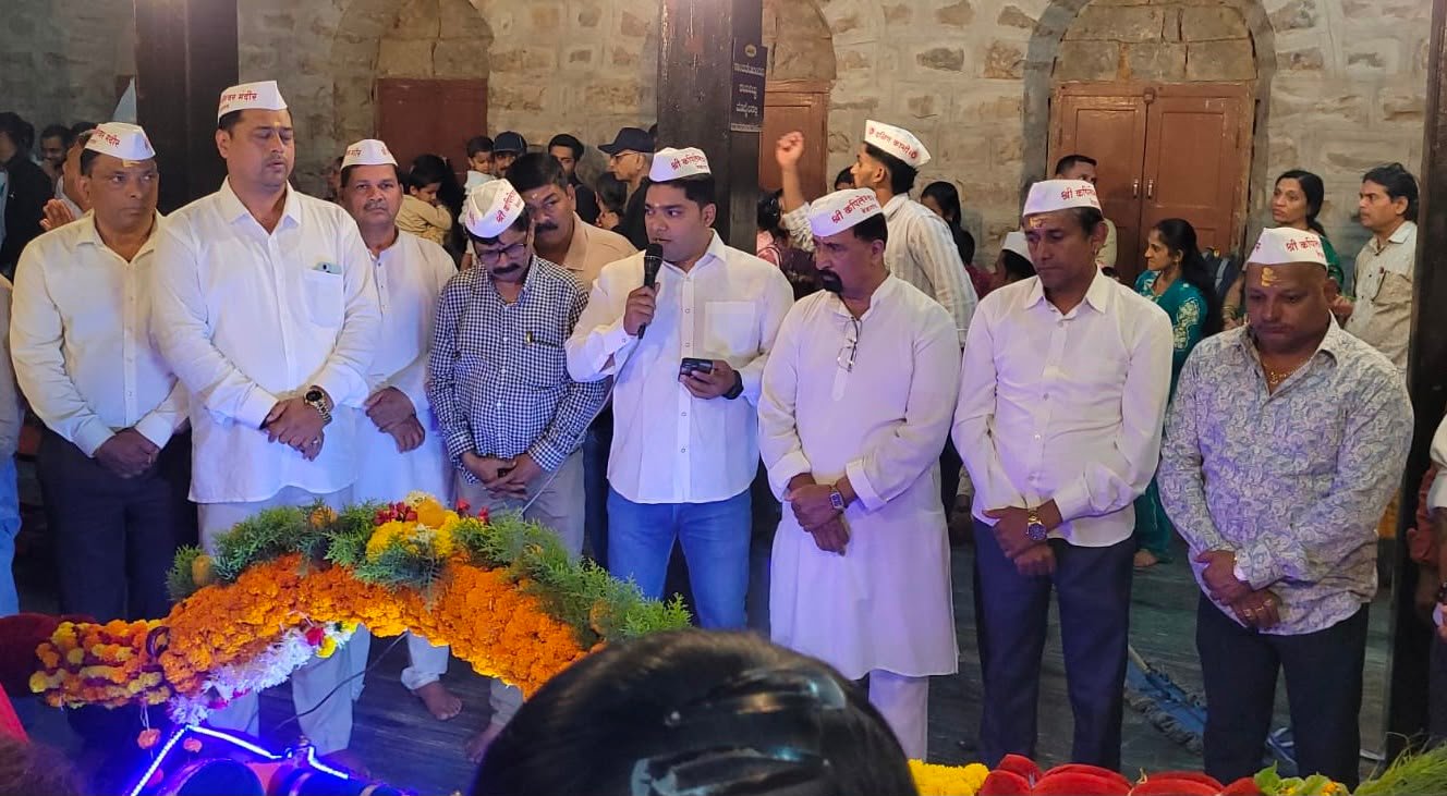 ರೈತರ ಸಮೃದ್ಧಿ, ಉತ್ತಮ ಮಳೆ ಹಾಗೂ ಸಮಾಜದ ಸುಖ-ಶಾಂತಿಗಾಗಿ ಶ್ರೀ ಕ್ಷೇತ್ರ ಕಪಿಲೇಶ್ವರ ದೇವಸ್ಥಾನದಲ್ಲಿ ಸಕಲ ಮರಾಠಾ ಸಮಾಜದ ವಿಶೇಷ ಪ್ರಾರ್ಥನೆ