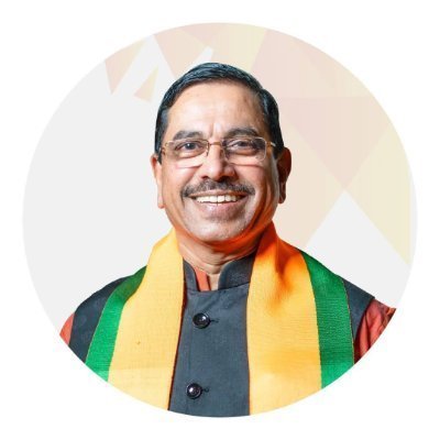 ಧರ್ಮೇಂದ್ರ ಪ್ರಧಾನ ರಾಜೀನಾಮೆ ಅಂಗೀಕಾರ; ಶಿಕ್ಷಣ ಸಚಿವಾಲಯದ ಹೆಚ್ಚುವರಿ ಹೊಣೆ ಪ್ರಲ್ಹಾದ್ ಜೋಶಿಗೆ