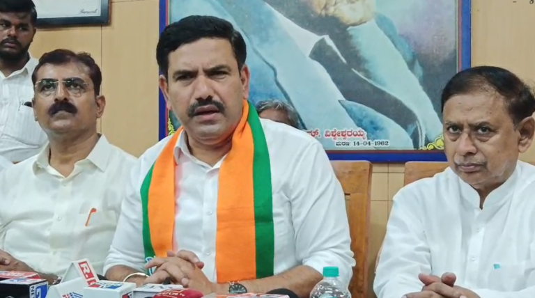 ‘ಹಿಂದೂ ವಿರೋಧಿ’ ಕಾಂಗ್ರೆಸ್ ಸರ್ಕಾರದ ವಿರುದ್ಧ ಭಾರೀ ಪ್ರತಿಭಟನೆ ಘೋಷಿಸಿದ ವಿಜಯೇಂದ್ರ; ಬಿಡದಿ ಭೂಮಿ ವಿಚಾರದಲ್ಲಿ ರಾಜ್ಯ ಸರ್ಕಾರದ ವಿರುದ್ಧ ವಾಗ್ದಾಳಿ