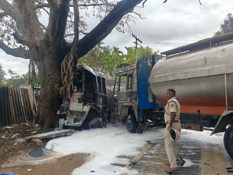 ನೆಲಮಂಗಲದಲ್ಲಿ ಅಪಘಾತದ ಬಳಿಕ ಚಿಲ್ಲರೆ ಮಳಿಗೆಗೆ ಇಂಧನ ಸಾಗಿಸುತ್ತಿದ್ದ IOCL ಟ್ಯಾಂಕರ್‌ಗೆ ಬೆಂಕಿ, ಎನ್ನುತ್ತದೆ NIPDA