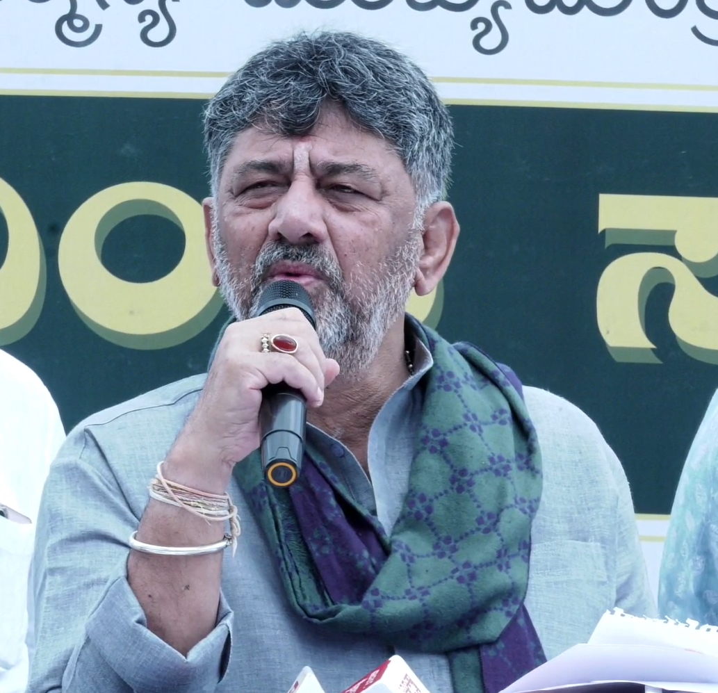 ಐದು ವರ್ಷ ಮನೆ ನಿರ್ಮಿಸದಿದ್ದರೆ ನಿವೇಶನ ವಾಪಸ್: ‘ತ್ಯಾಜ್ಯದಿಂದ ಸ್ವಾತಂತ್ರ್ಯ’ ಅಭಿಯಾನದಲ್ಲಿ ಸಿಎಂ ಡಿ.ಕೆ. ಶಿವಕುಮಾರ್ ಎಚ್ಚರಿಕೆ