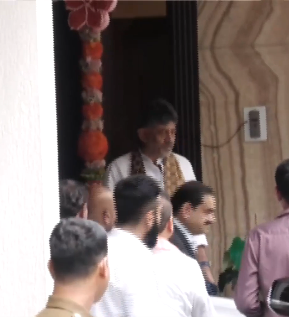 ಗೌತಮ್ ಅದಾನಿ ಭೇಟಿ ಸೌಜನ್ಯಯುತ; ನಾನು ಸಿಎಂ ಆದ ಬಳಿಕ ಮೊದಲ ಭೇಟಿ: ಡಿ ಕೆ ಶಿವಕುಮಾರ್