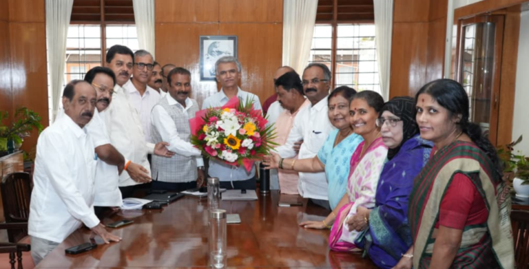ಬೆಂಗಳೂರು ಟ್ರಾಫಿಕ್, ನಾಗರಿಕ ಸಮಸ್ಯೆಗಳು: ಮಾಜಿ ಮೇಯರ್‌ಗಳ ಜೊತೆ ಕೃಷ್ಣ ಬೈರೇಗೌಡ ಸಭೆ; ಪಾರ್ಕಿಂಗ್ ಶಿಸ್ತು, ಬಿಗಿ ನಿಯಮ ಜಾರಿಗೆ ಒತ್ತು