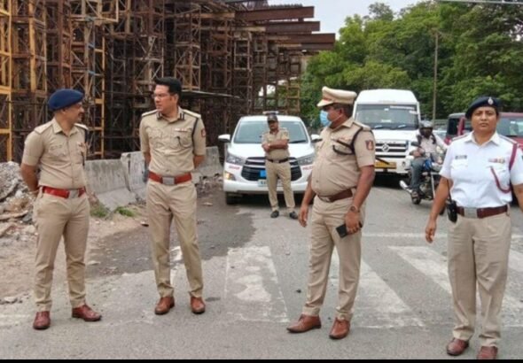 ಕೊರಮಂಗಲ ವಾಟರ್ ಟ್ಯಾಂಕ್ ಜಂಕ್ಷನ್‌ನಲ್ಲಿ ಸಂಚಾರ ಸುಧಾರಣೆ ಪರಿಶೀಲನೆ ನಡೆಸಿದ ಜಂಟಿ ಪೊಲೀಸ್ ಆಯುಕ್ತ ಕಾರ್ತಿಕ್ ರೆಡ್ಡಿ