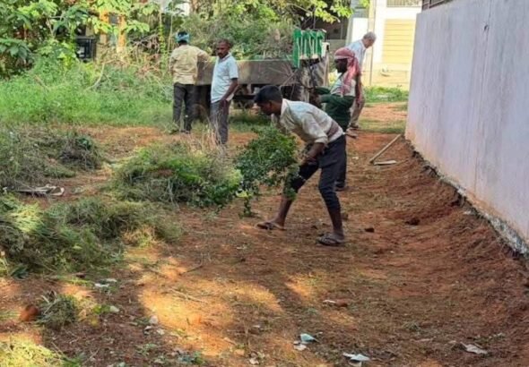 ಬೆಂಗಳೂರಿನಲ್ಲಿ ಶೇ.20ರಷ್ಟು ಖಾಲಿ ನಿವೇಶನ ಮಾಲೀಕರಿಂದ ಮಾತ್ರ ಸ್ವಚ್ಛತೆ; ಪಾಲಿಕೆಯಿಂದ ಸ್ವಚ್ಛಗೊಳಿಸಿ ಆಸ್ತಿ ತೆರಿಗೆ ಮೂಲಕ ವೆಚ್ಚ ವಸೂಲಿ