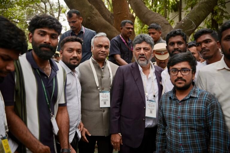 ಕೃಷಿ ಅಧಿಕಾರಿ ನೇಮಕಾತಿ ಗೊಂದಲಕ್ಕೆ ಕಾನೂನುಬದ್ಧ ಪರಿಹಾರ: ಜಿಕೆವಿಕೆ ವಿದ್ಯಾರ್ಥಿಗಳಿಗೆ ಸಿಎಂ ಡಿ.ಕೆ. ಶಿವಕುಮಾರ್ ಭರವಸೆ