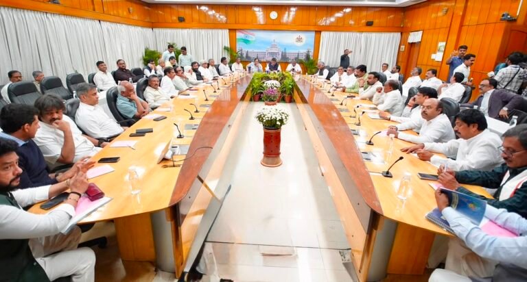 ಕರ್ನಾಟಕ ಸಚಿವ ಸಂಪುಟ ಖಾತೆ ಮರುಹಂಚಿಕೆ: ಡಿ.ಕೆ. ಶಿವಕುಮಾರ್‌ಗೆ ಹಣಕಾಸು, 22 ಸಚಿವರಿಗೆ ಪ್ರಮುಖ ಇಲಾಖೆಗಳ ಹೊಣೆ
