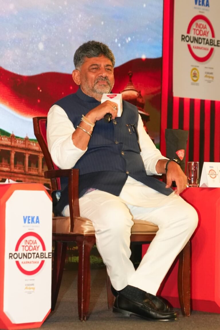 ಎರಡು–ಮೂರು ದಿನಗಳಲ್ಲಿ ಮಹಿಳೆಗೆ ಸಂಪುಟ ಸ್ಥಾನ; ಕಾಂಗ್ರೆಸ್‌ನಲ್ಲಿ ಬಣ ರಾಜಕಾರಣವಿಲ್ಲ ಎಂದ ಡಿ.ಕೆ. ಶಿವಕುಮಾರ್, ಕ್ಷೇತ್ರ ಮರುವಿಂಗಡಣೆ ಮತ್ತು ಕೇಂದ್ರದ ‘ತಾರತಮ್ಯ’ ವಿರುದ್ಧ ಆಕ್ರೋಶ