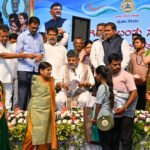 ಮೋದಿಯ 2014ರ ‘ಪ್ರಧಾನ ಸೇವಕ’ದಿಂದ ಡಿ.ಕೆ. ಶಿವಕುಮಾರ್‌ರ ‘ಪ್ರಜಾಸೇವಕ’ವರೆಗೆ: ‘ನನ್ನನ್ನು ನಾಡಿನ ದೊರೆ ಎನ್ನಬೇಡಿ’ ಎಂದ ಕರ್ನಾಟಕ ಸಿಎಂ
